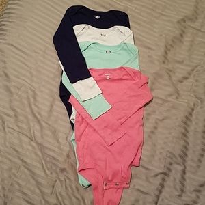 Carter's long sleeve onesies 24 months 4 pack